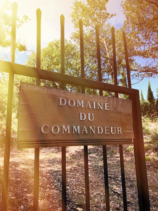 Domaine Du Commandeur Bed & Breakfast Mondragon Exterior photo