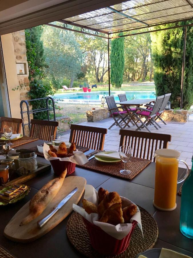 Domaine Du Commandeur Bed & Breakfast Mondragon Exterior photo