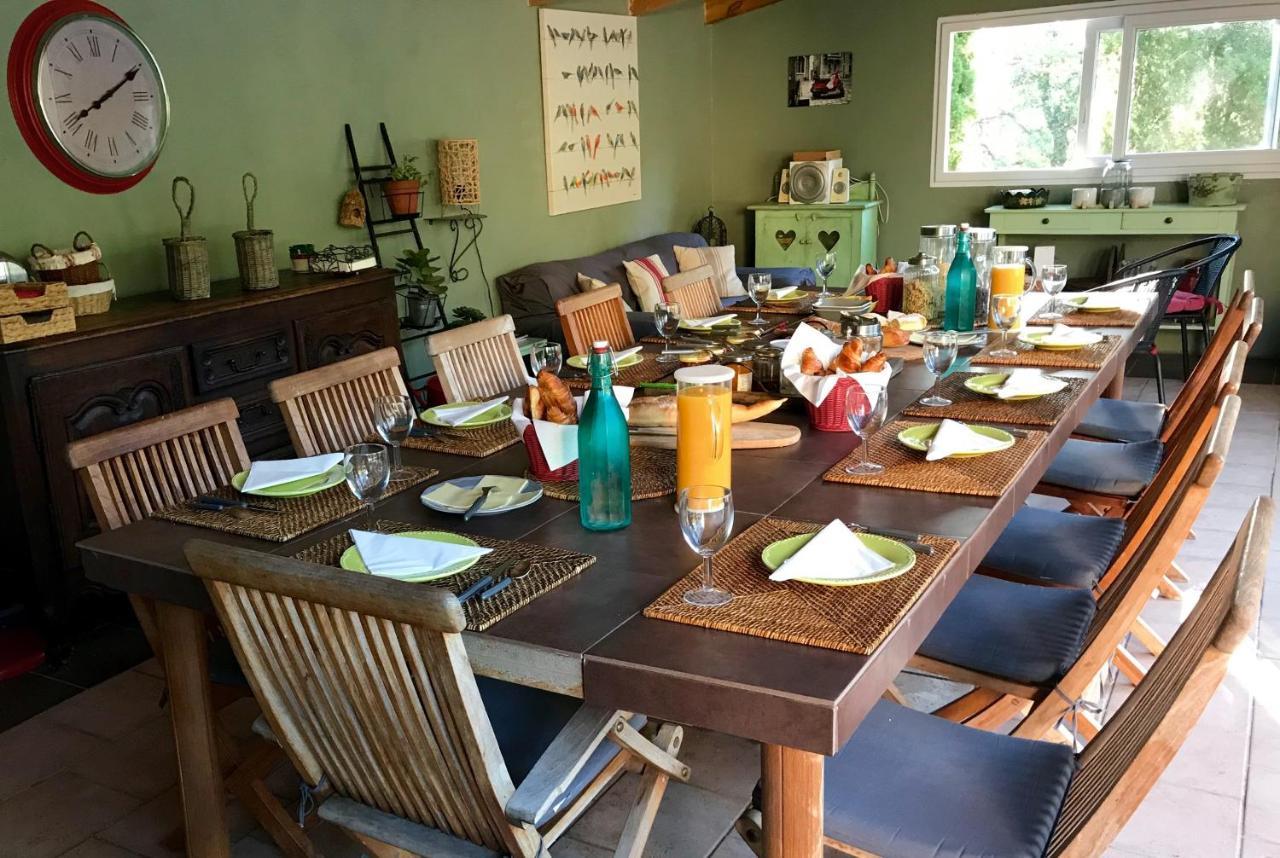 Domaine Du Commandeur Bed & Breakfast Mondragon Exterior photo