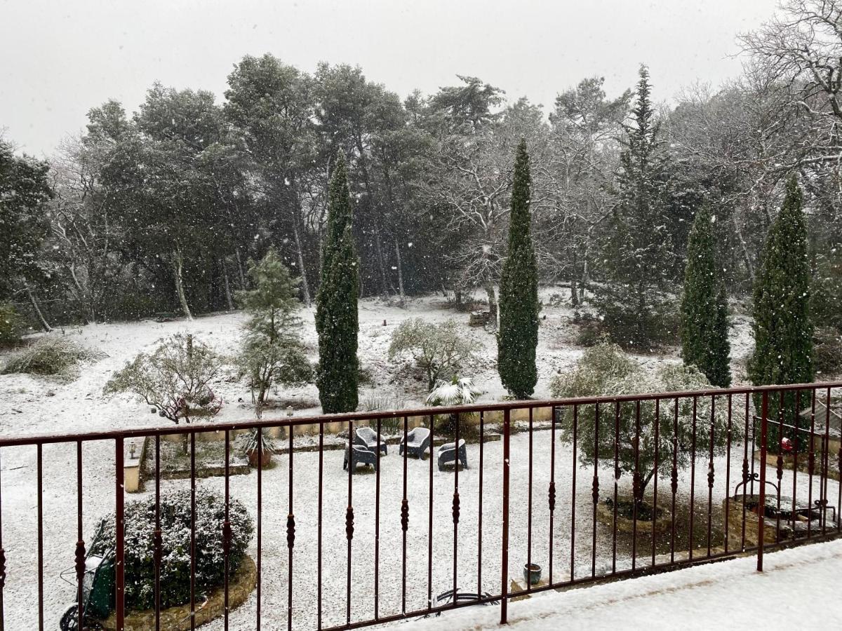 Domaine Du Commandeur Bed & Breakfast Mondragon Exterior photo