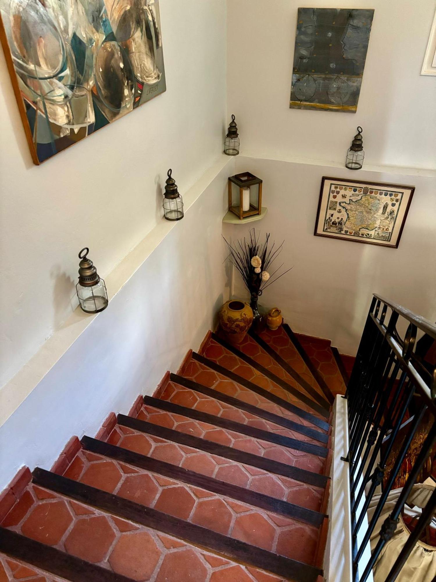 Domaine Du Commandeur Bed & Breakfast Mondragon Exterior photo