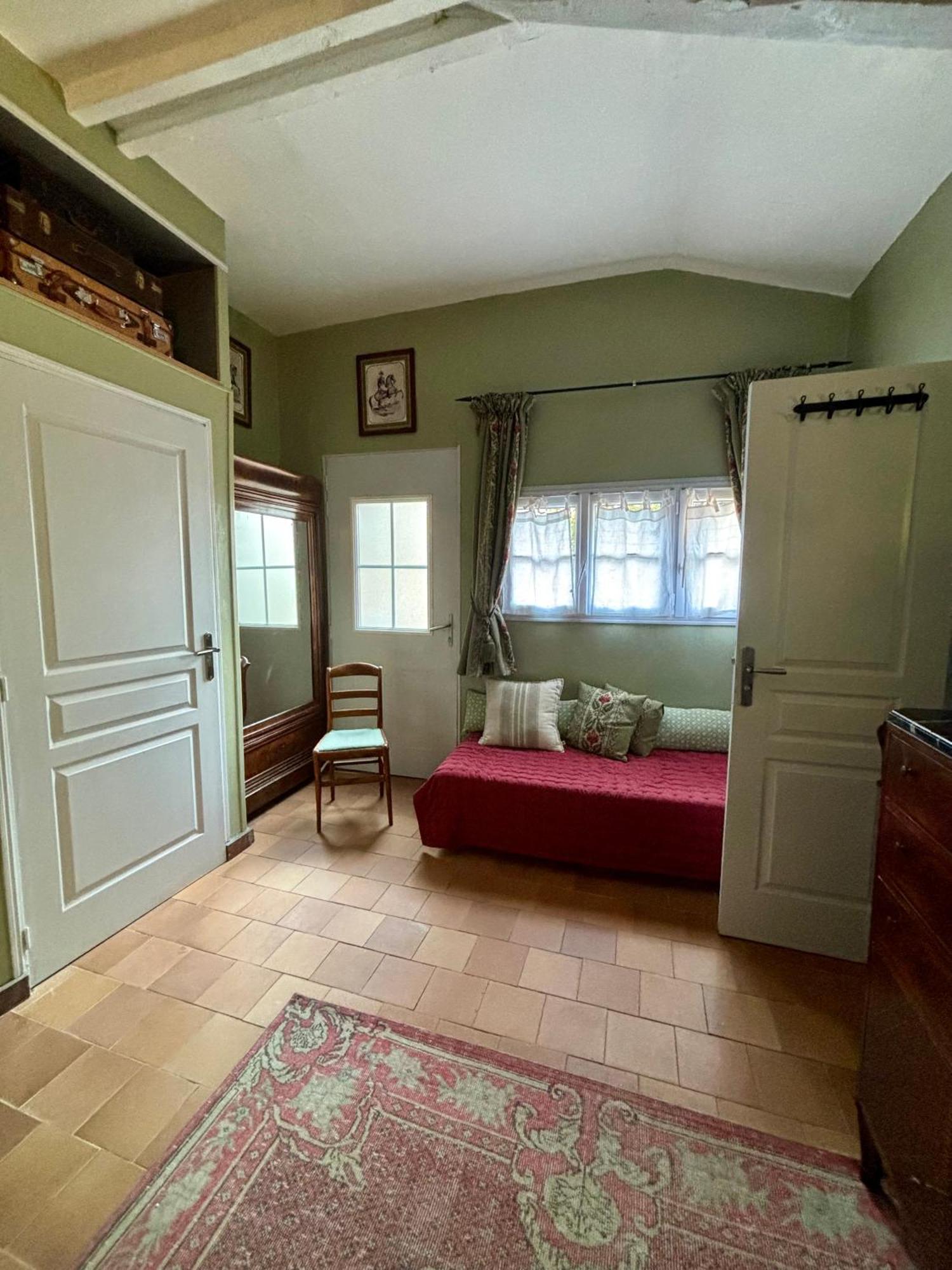 Domaine Du Commandeur Bed & Breakfast Mondragon Exterior photo